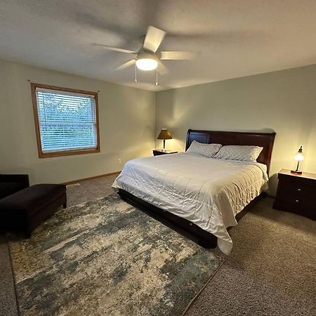 Inviting 3 Bed 2.5 Bath Townhome In Wadsworth מראה חיצוני תמונה