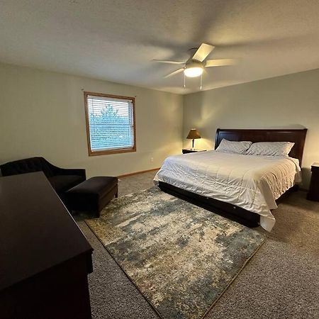 Inviting 3 Bed 2.5 Bath Townhome In Wadsworth מראה חיצוני תמונה