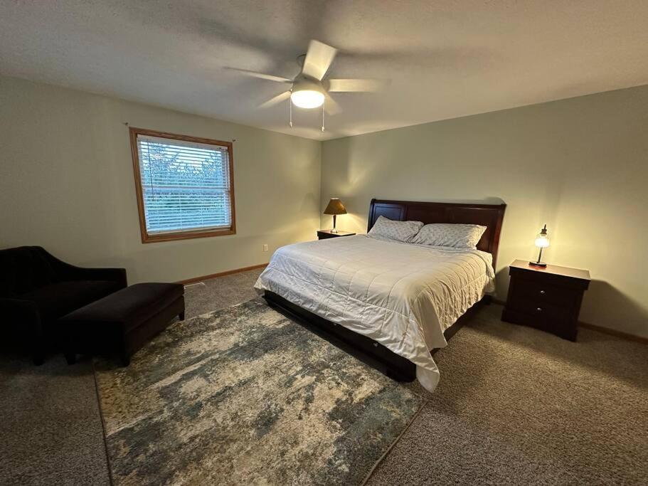 Inviting 3 Bed 2.5 Bath Townhome In Wadsworth מראה חיצוני תמונה