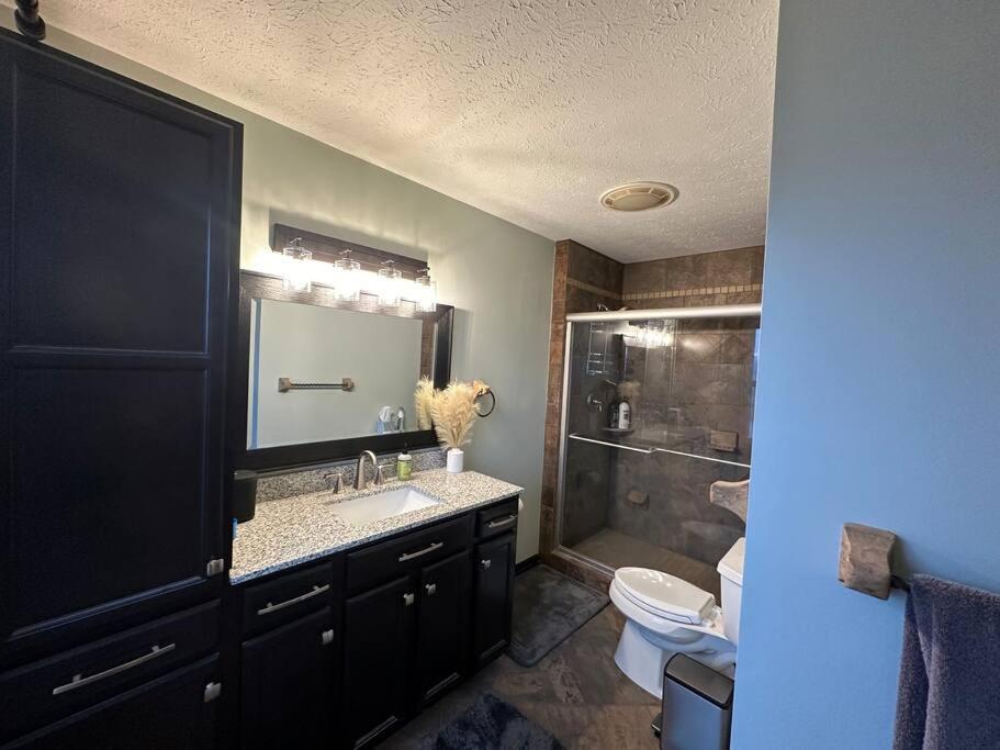 Inviting 3 Bed 2.5 Bath Townhome In Wadsworth מראה חיצוני תמונה