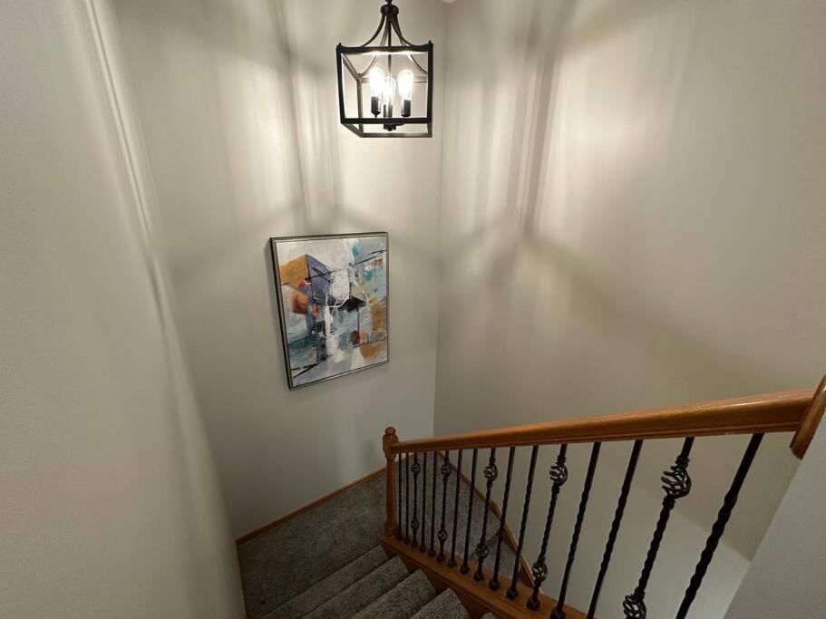 Inviting 3 Bed 2.5 Bath Townhome In Wadsworth מראה חיצוני תמונה